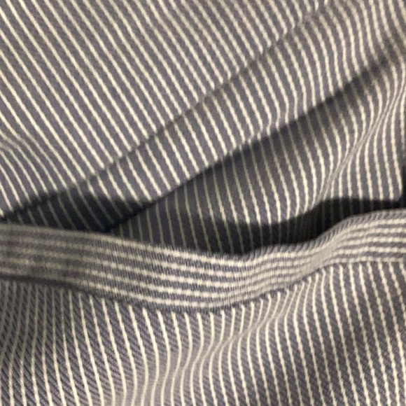 Blue and white stripe capris - Picture 4 of 4